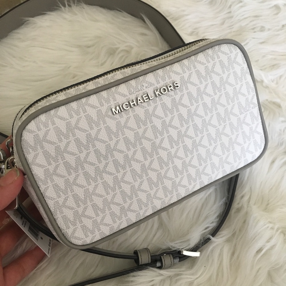 Last one✨Michael Kors small Connie Crossbody Bag - Picture 3 of 8